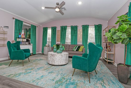 The Marq Shreveport Clubhouse seating